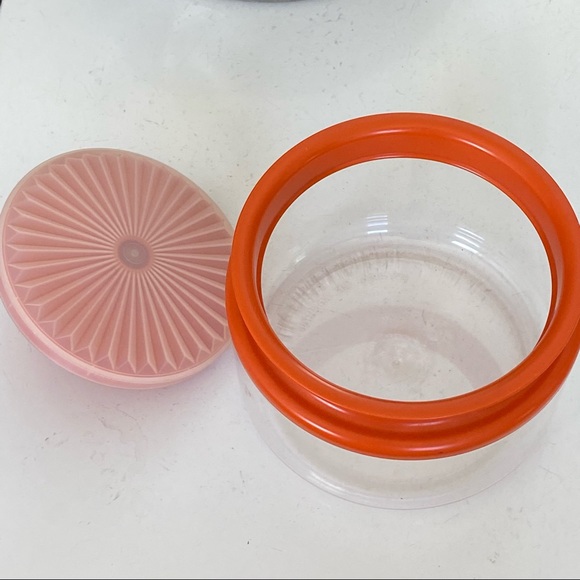 3 Tupperware Canisters - Picture 4 of 14